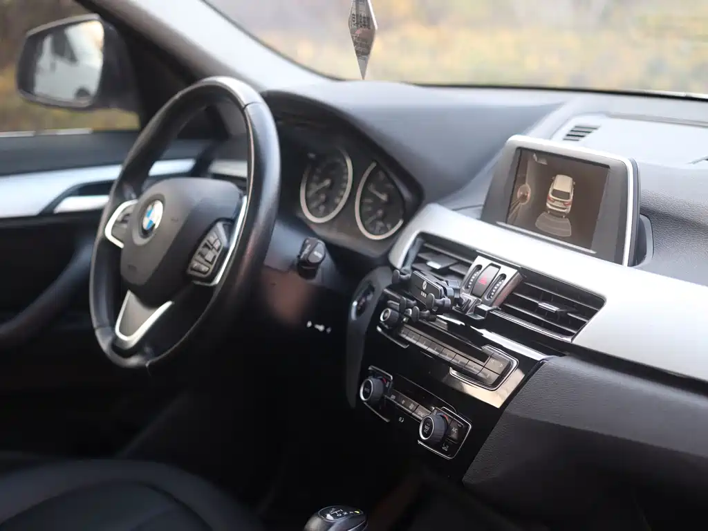 BMW X1 2016 sDrive18Li Fashion Model купить на сайте DeffCars