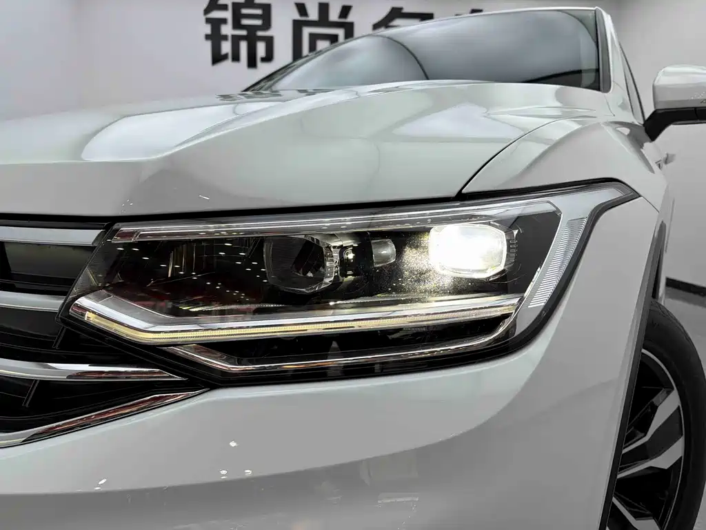 Tiguan L 2023 facelift 330TSI automatic two-wheel drive R-Line version купить на сайте DeffCars