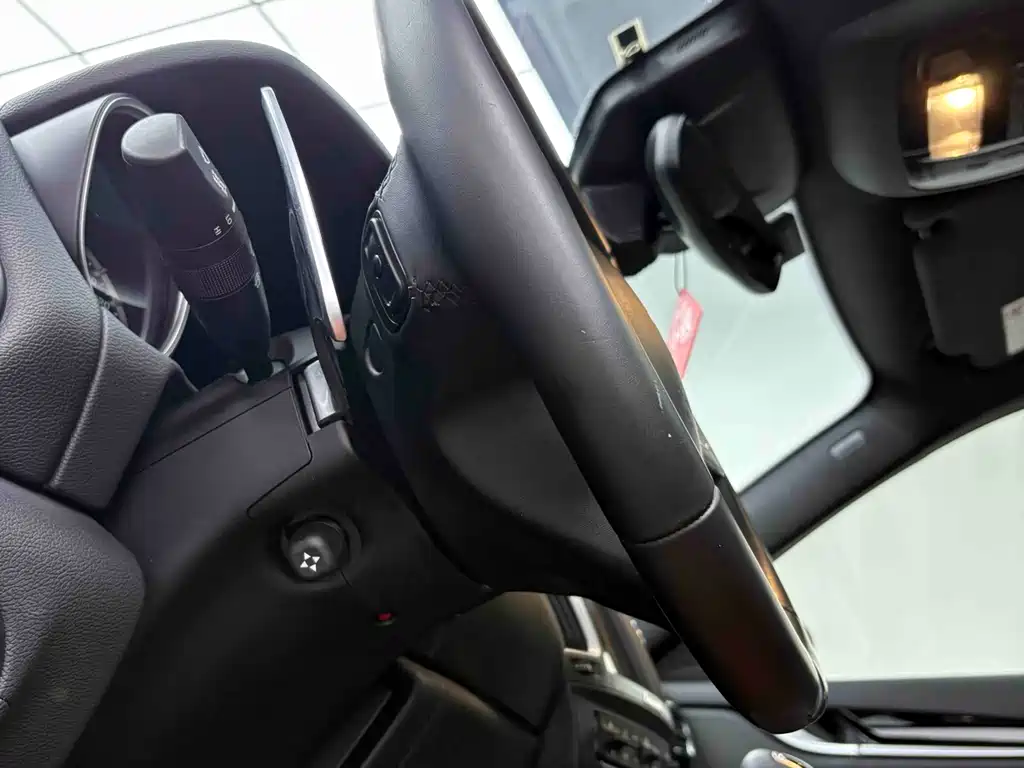 Levante 2018 3.0T Standard Edition купить на сайте DeffCars