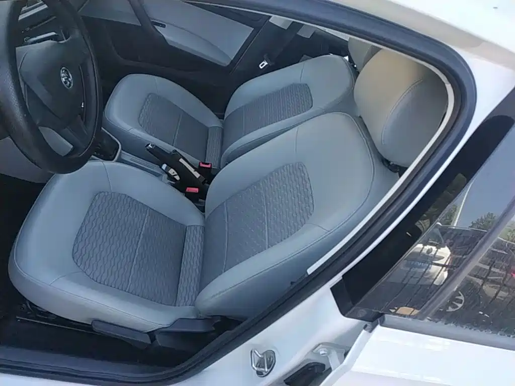 Xin Rui (Rapid) 2016 1.6L Autogeneration Edition купить на сайте DeffCars