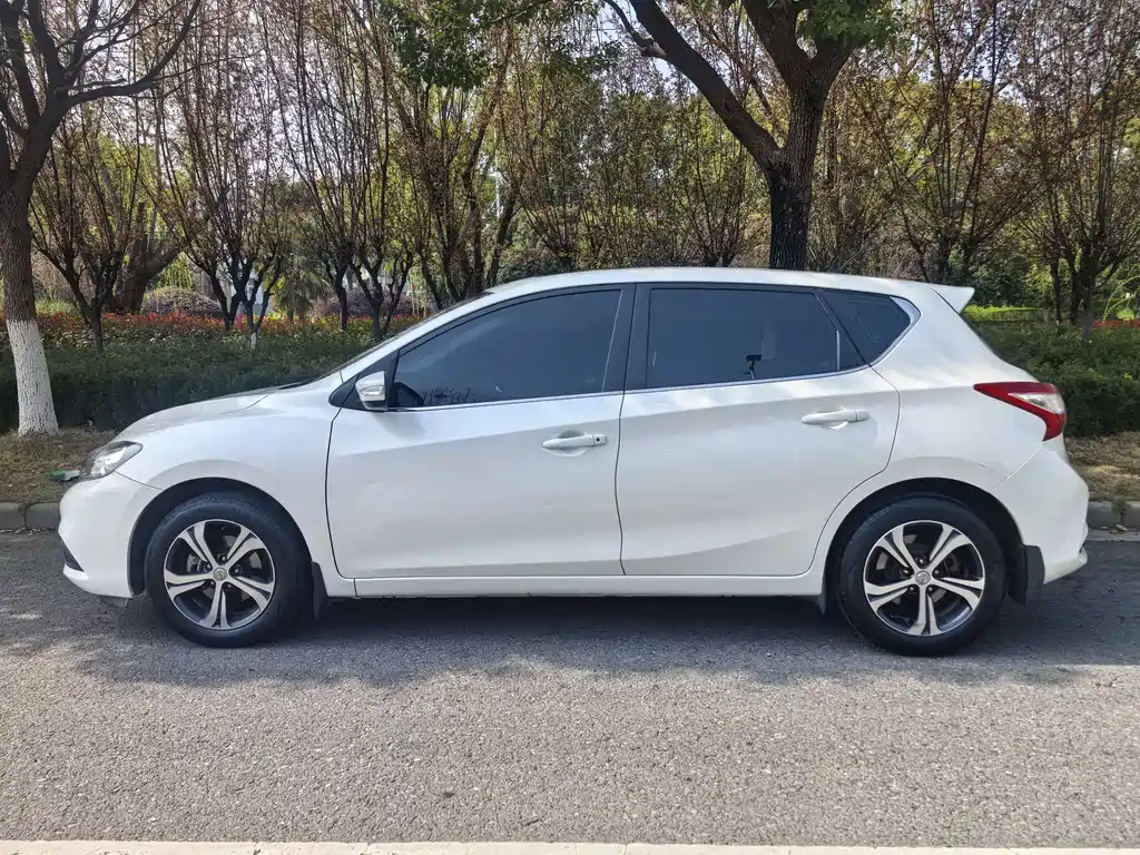Tiida 2019 1.6L CVT Smart Travel Edition National VI купить на сайте DeffCars