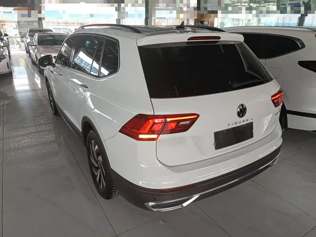 Tiguan L 2023 330TSI automatic two-wheel drive comfort version купить на сайте DeffCars
