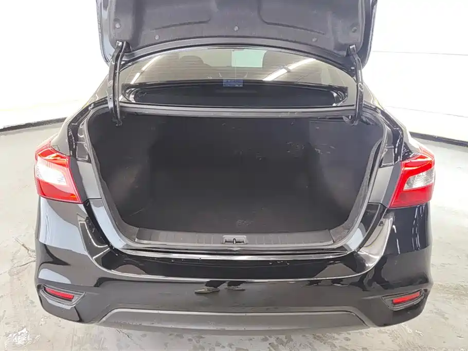 Sylphy 2024 model three facelift classic 1.6XE CVT comfort version купить на сайте DeffCars
