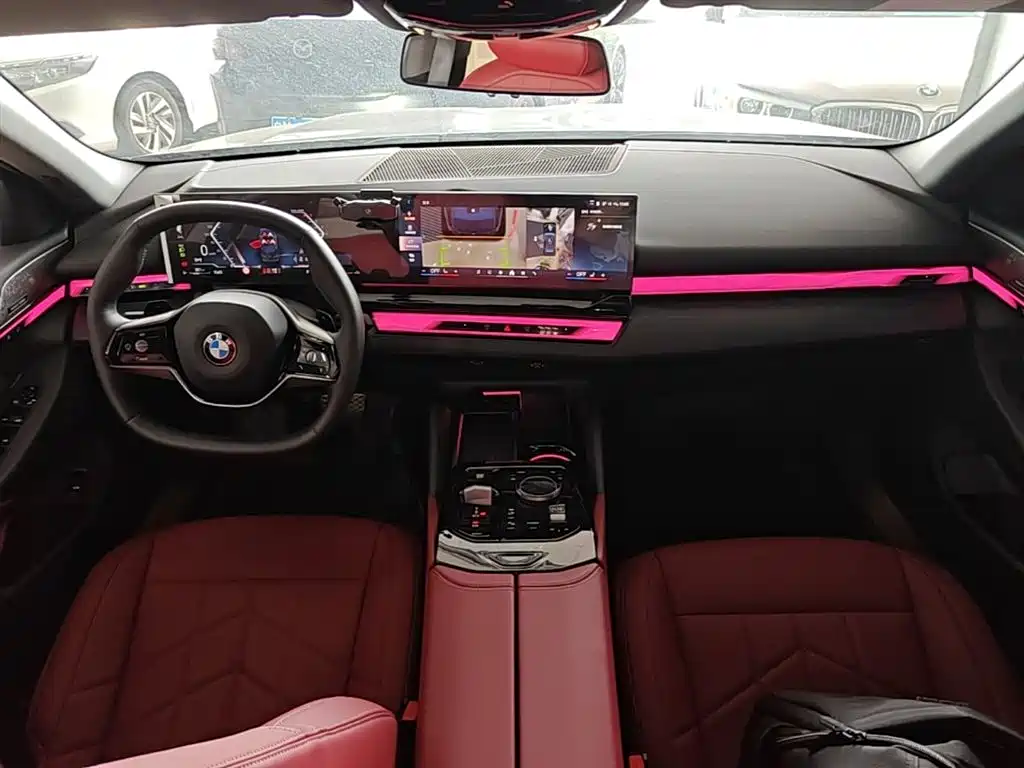 BMW 5 Series 2024 530Li Leading Luxury Package купить на сайте DeffCars