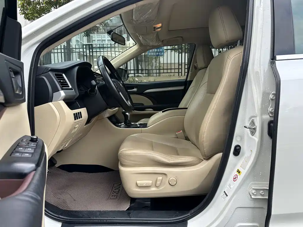 Highlander 2015 2.0T two-wheel drive luxury version 7 seats купить на сайте DeffCars