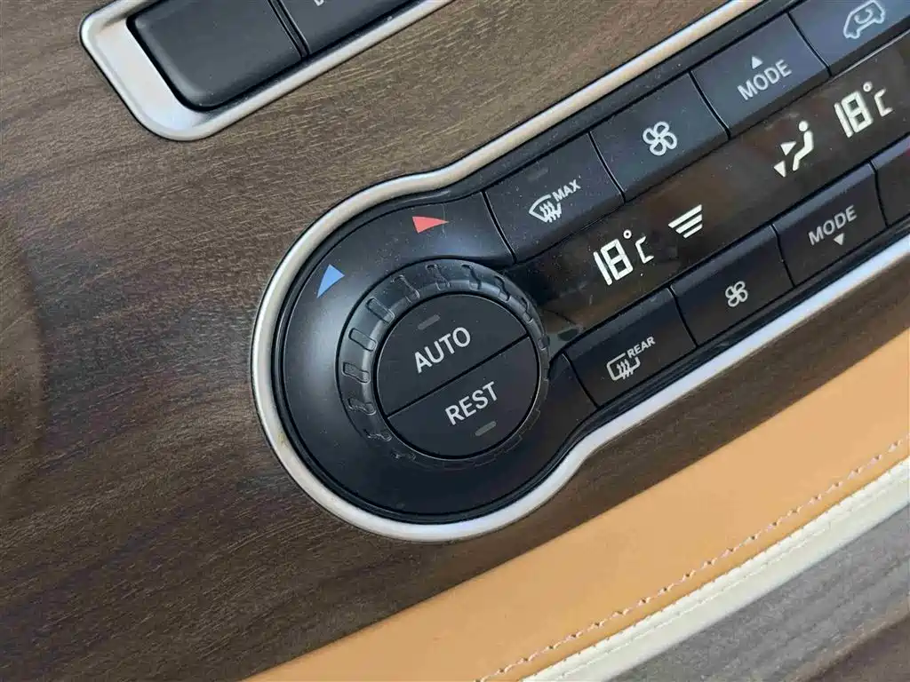 Vito 2021 2.0T Elite Edition 7 seats купить на сайте DeffCars