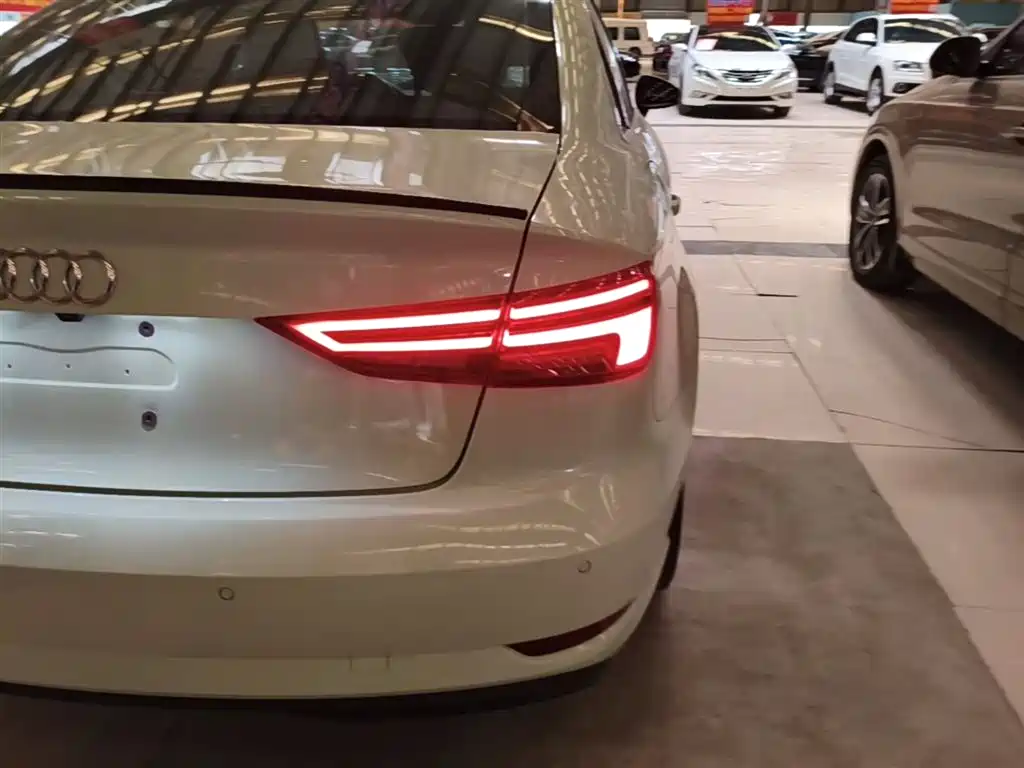 Audi A3 2017 Limousine 35 TFSI Enterprising купить на сайте DeffCars