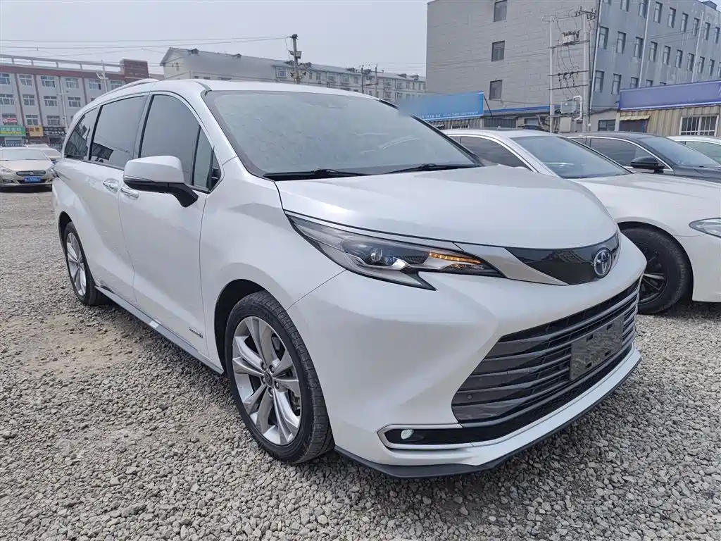 SIENNA 2021 2.5L Hybrid Extreme Edition купить на сайте DeffCars