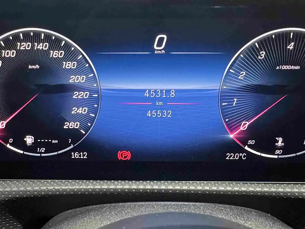 Mercedes-Benz A-Class 2024 A 200 L Fashion купить на сайте DeffCars