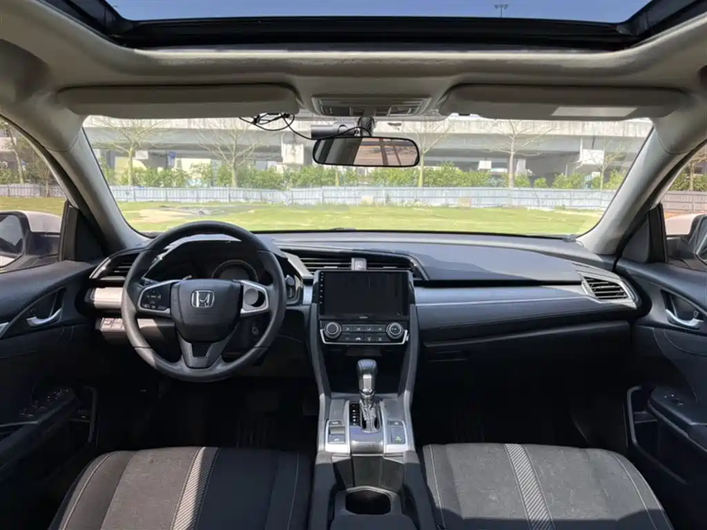 Civic 2016 180TURBO CVT Comfort Edition купить на сайте DeffCars