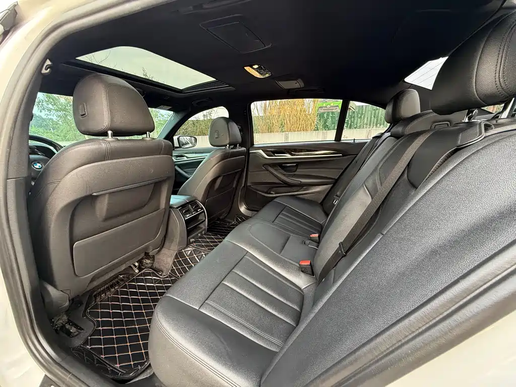 BMW 5 Series 2019 525Li M Sports Package купить на сайте DeffCars