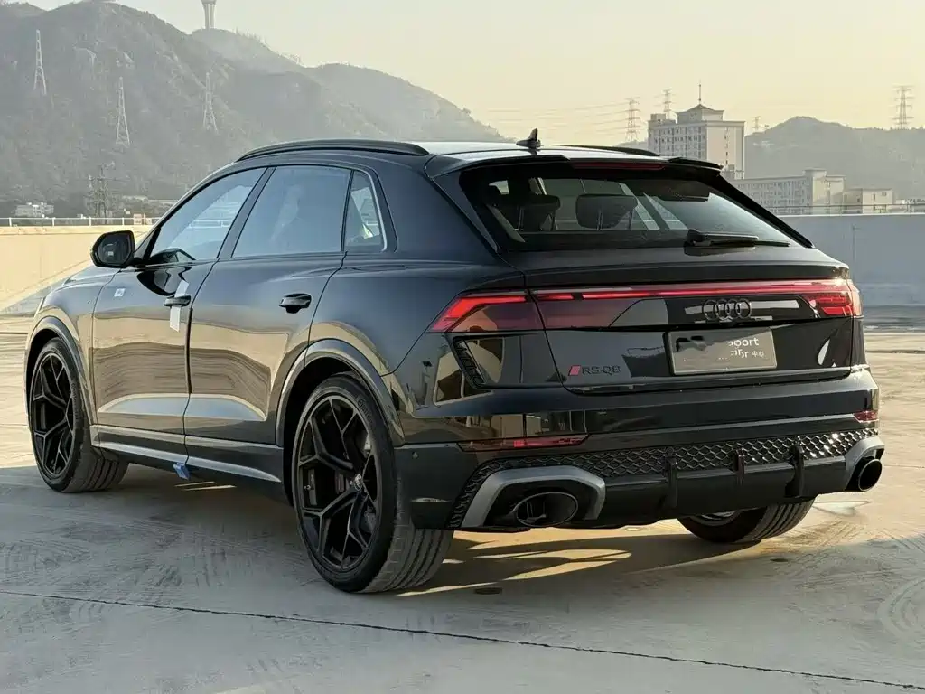 Audi RS Q8 2025 RS Q8 4.0T performance купить на сайте DeffCars