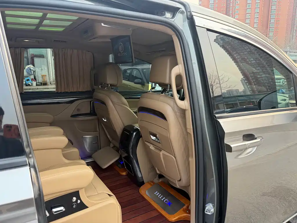 Buick GL8 2018 ES 28T Exclusive Type National VI купить на сайте DeffCars