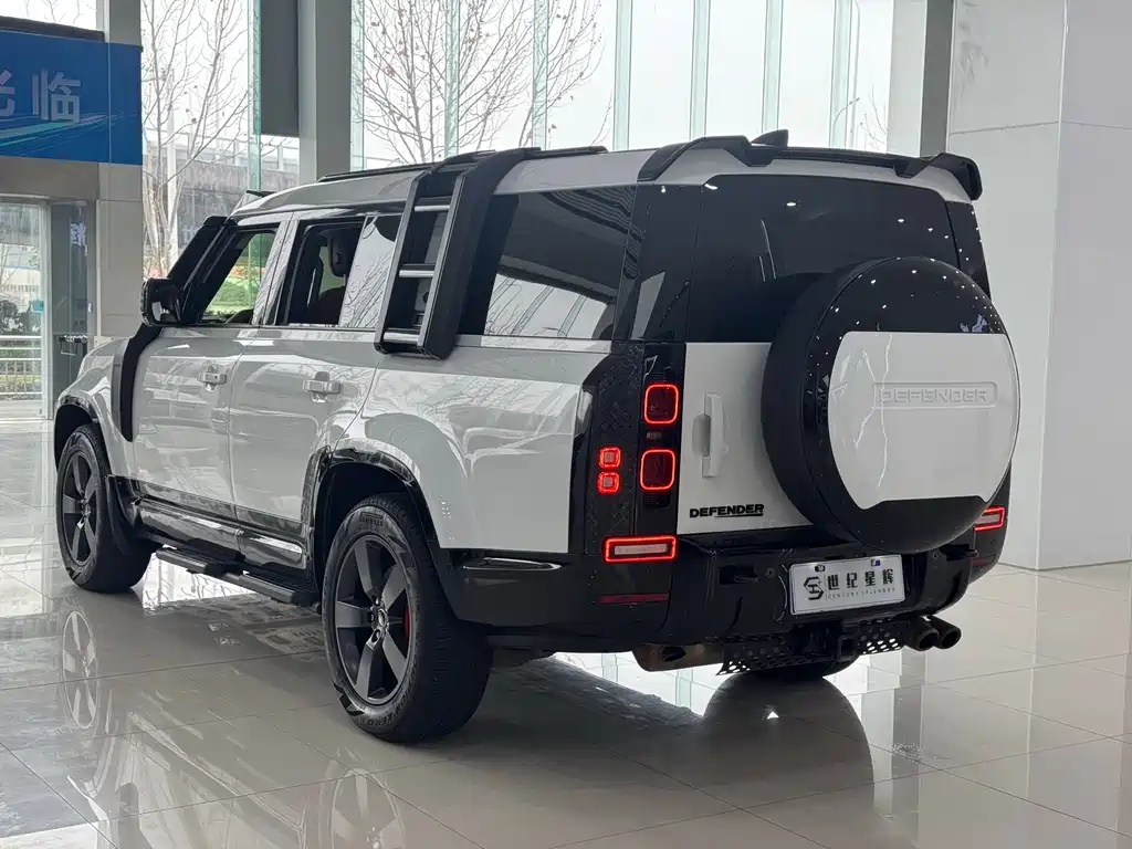 Land Rover Defender 2023 130 3.0T P400 HSE купить на сайте DeffCars