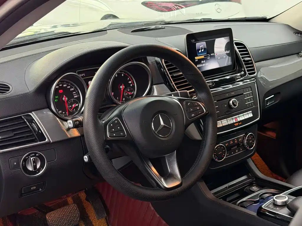 Mercedes-Benz GLE Coupe 2017 GLE 320 4MATIC Coupe SUV купить на сайте DeffCars