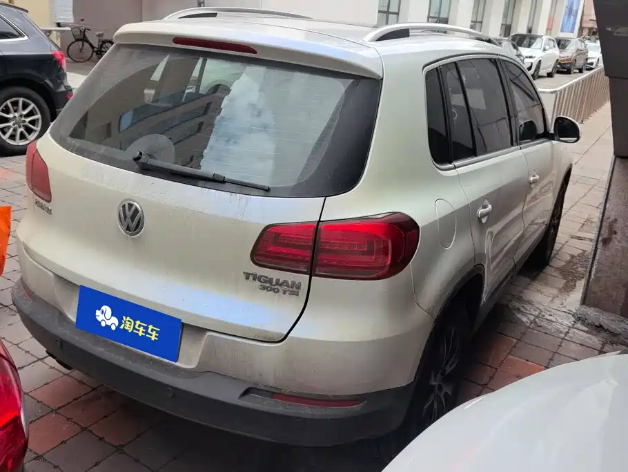 Tiguan 2015 1.8TSI automatic two-wheel drive comfort version купить на сайте DeffCars