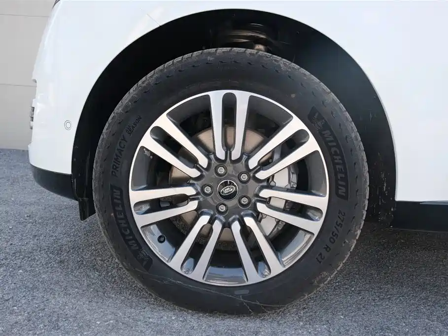 Range Rover 2023 3.0 L6 400PS Genesis Extended Edition купить на сайте DeffCars