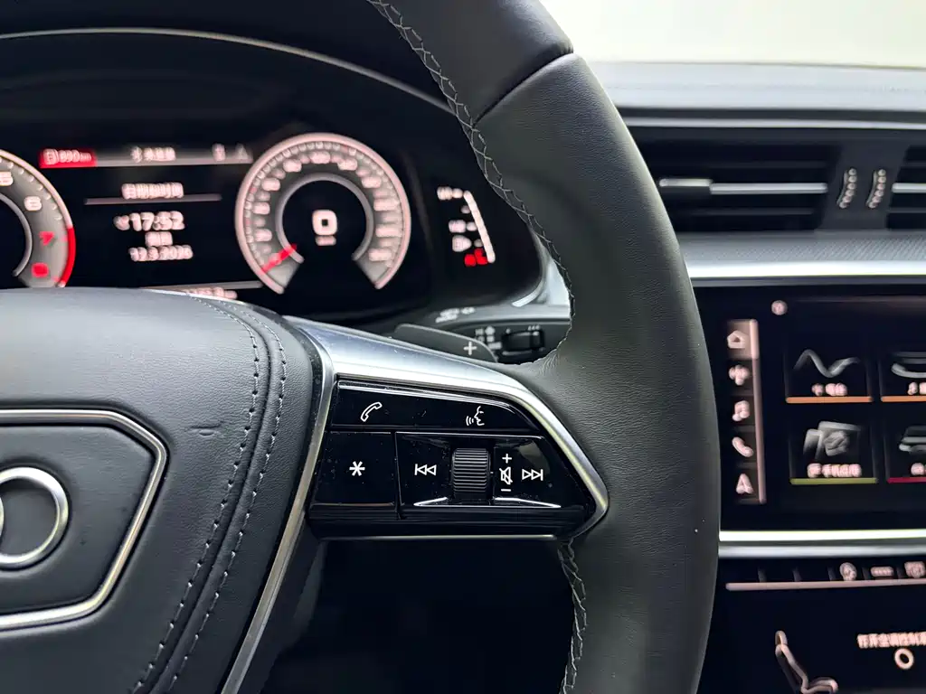 Audi A6L 2023 45 TFSI Premium Dynamic Model купить на сайте DeffCars