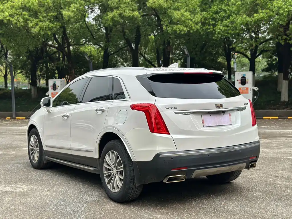 Cadillac XT5 2016 25T luxury model купить на сайте DeffCars