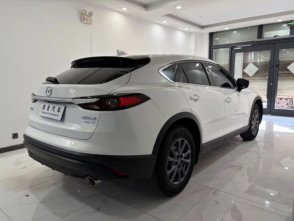 Mazda CX-4 2021 2.0L automatic two-wheel drive Blue Sky Vitality Edition купить на сайте DeffCars