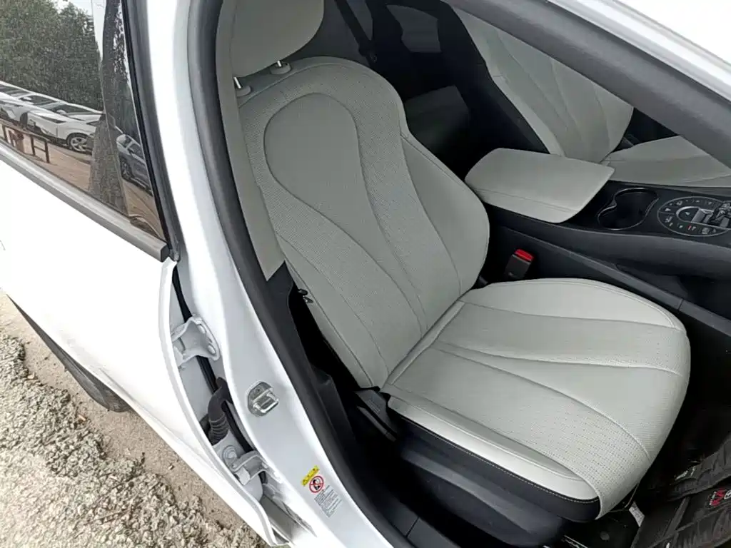 Seal 05 DM-i 2025 Smart 55km Luxury Edition купить на сайте DeffCars