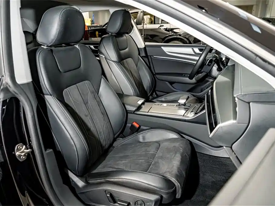 Audi A7L 2024 45TFSI S-line Dream Building Liquid Crystal Package купить на сайте DeffCars
