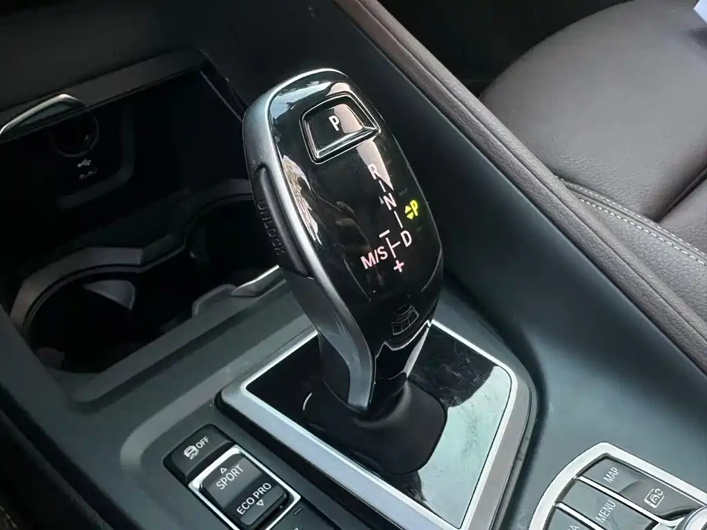 BMW X1 2022 sDrive25Li Leading Model купить на сайте DeffCars