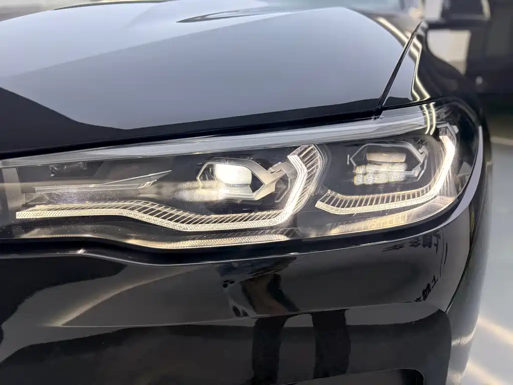 BMW X7 2019 xDrive40i Leading Luxury Package купить на сайте DeffCars