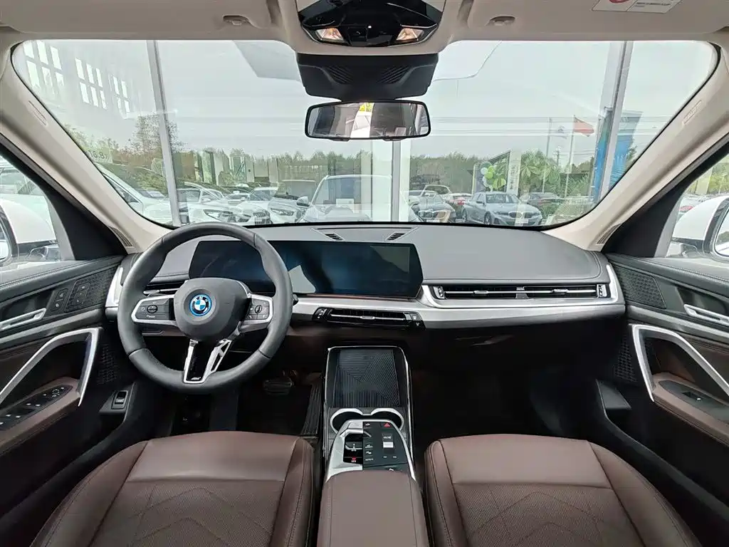 BMW iX1 2025 eDrive25L M Sports Package купить на сайте DeffCars