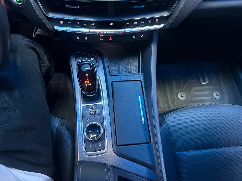 Cadillac CT5 2022 28T luxury model купить на сайте DeffCars