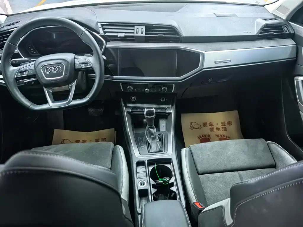 Audi Q3 2022 35 TFSI Fashionable and Dynamic купить на сайте DeffCars
