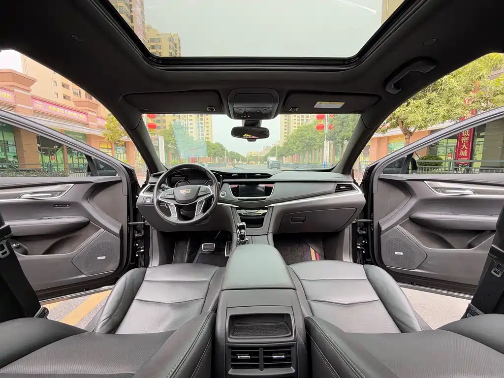 Cadillac XT5 2022 2.0T four-wheel drive luxury model (Hummingbird version) купить на сайте DeffCars