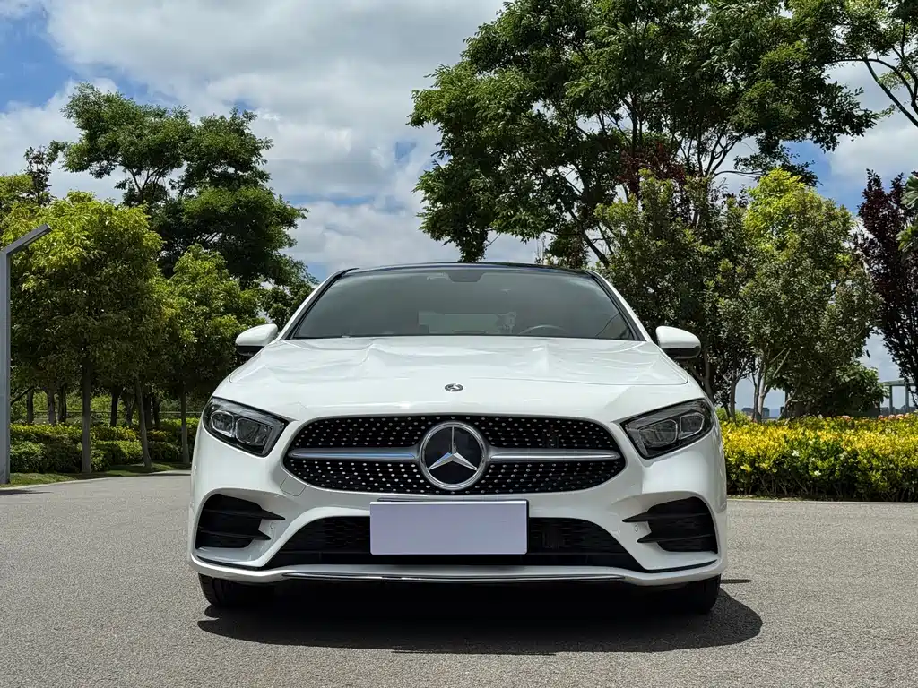Mercedes-Benz A-Class 2020 A 200 L купить на сайте DeffCars