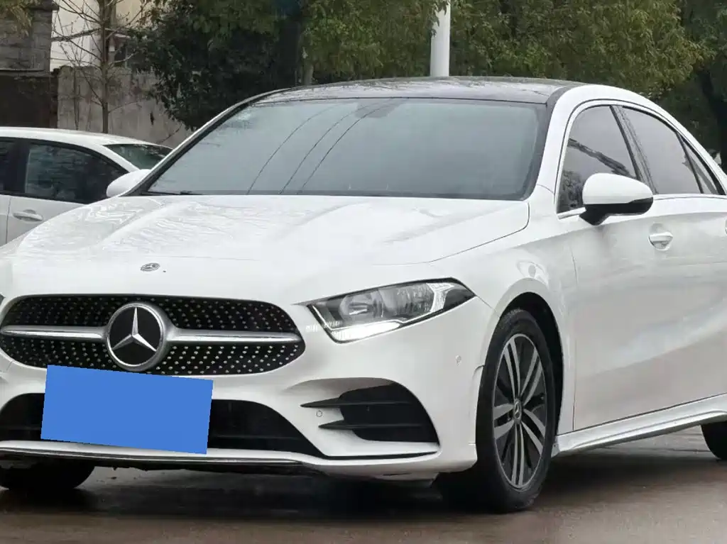 Mercedes-Benz A-Class 2019 A 180 L Sports Sedan купить на сайте DeffCars