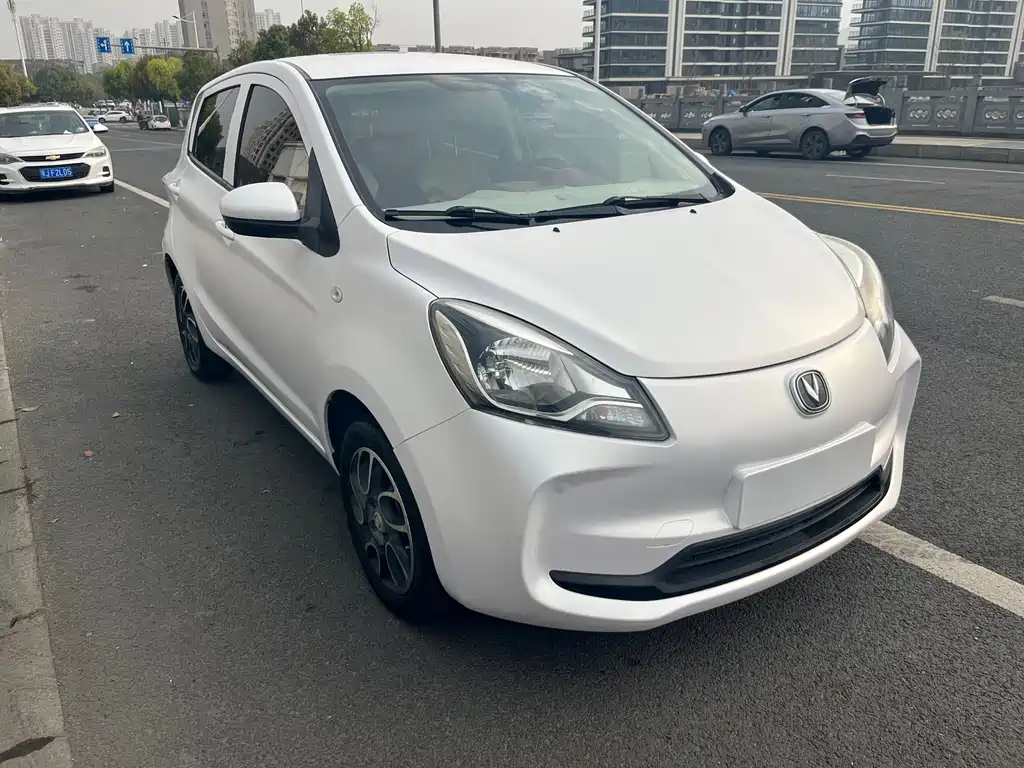 Changan Benben E-Star 2021 National Edition Colorful Lithium Iron Phosphate (31.95kWh) купить на сайте DeffCars
