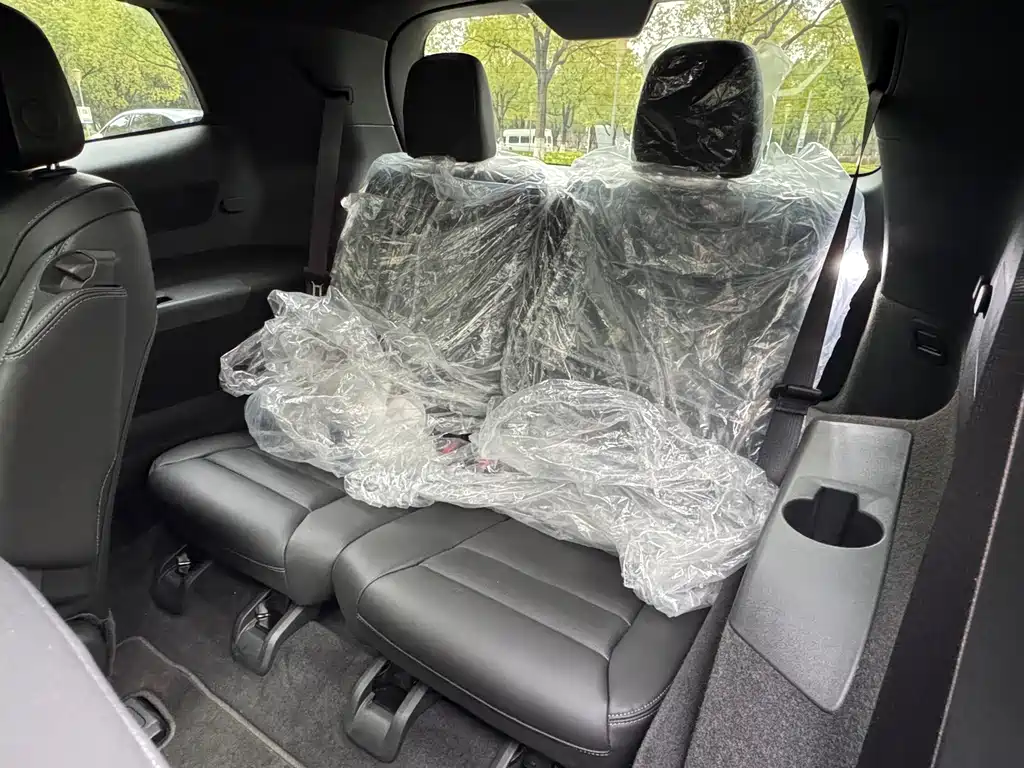 Cadillac XT6 2025 2.0T six-seat four-wheel drive luxury executive classic version купить на сайте DeffCars