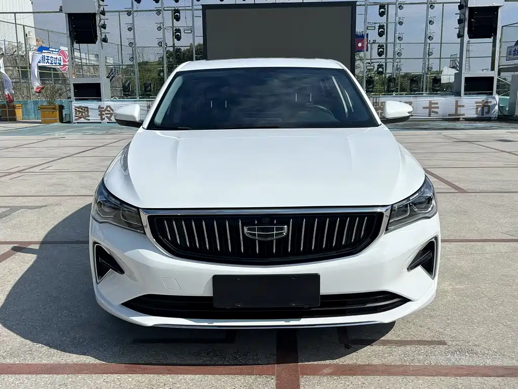 Emgrand 2023 4th Generation Champion 1.5L CVT Deluxe Edition купить на сайте DeffCars