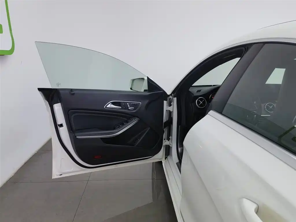 Mercedes-Benz CLA imported 2018 CLA 200 fashion model купить на сайте DeffCars