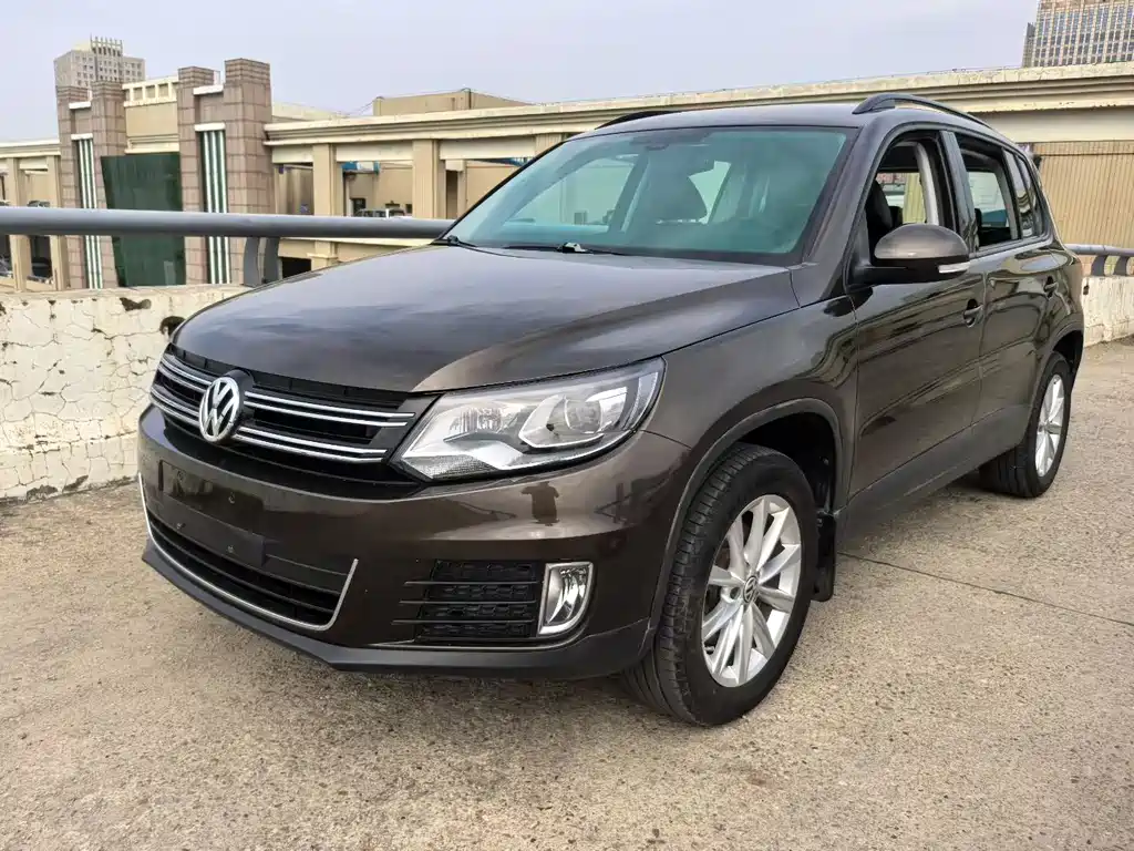 Tiguan 2015 1.8TSI automatic two-wheel drive comfort version купить на сайте DeffCars