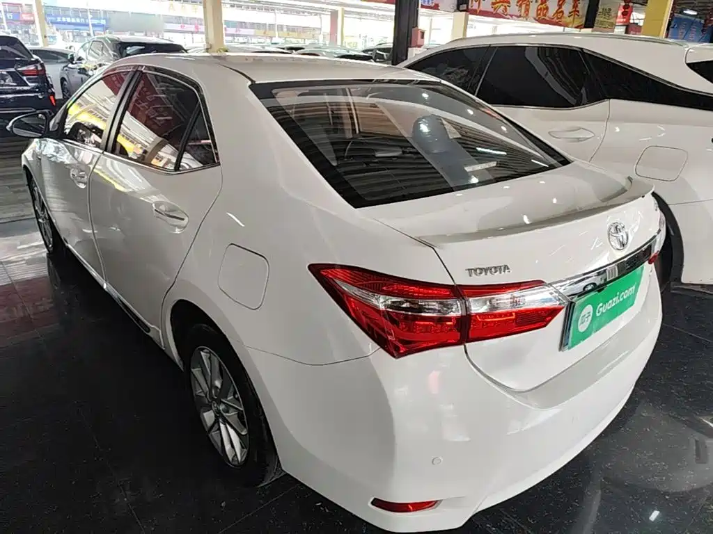 Corolla 2014 1.6L CVT GL-i Leather Edition купить на сайте DeffCars