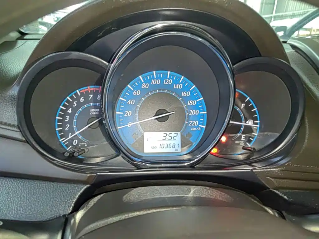 YARiS L 2015 1.5E automatic charm version купить на сайте DeffCars
