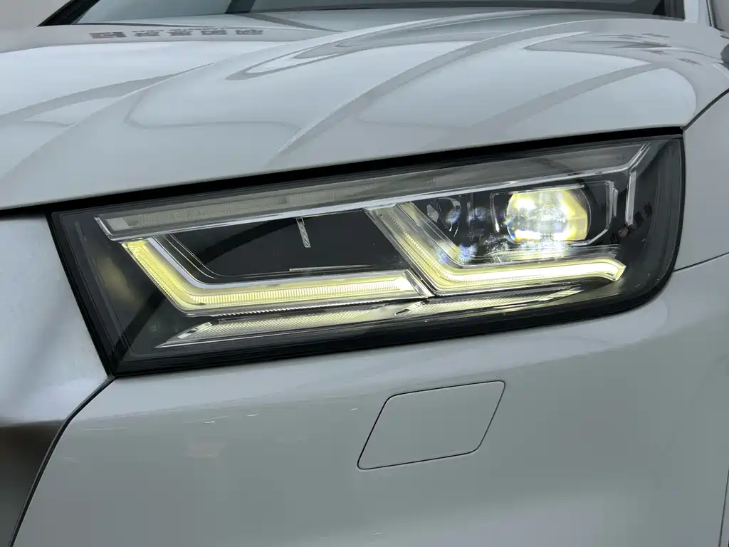 Audi Q5L 2018 40 TFSI enjoys fashionable style, National VI купить на сайте DeffCars