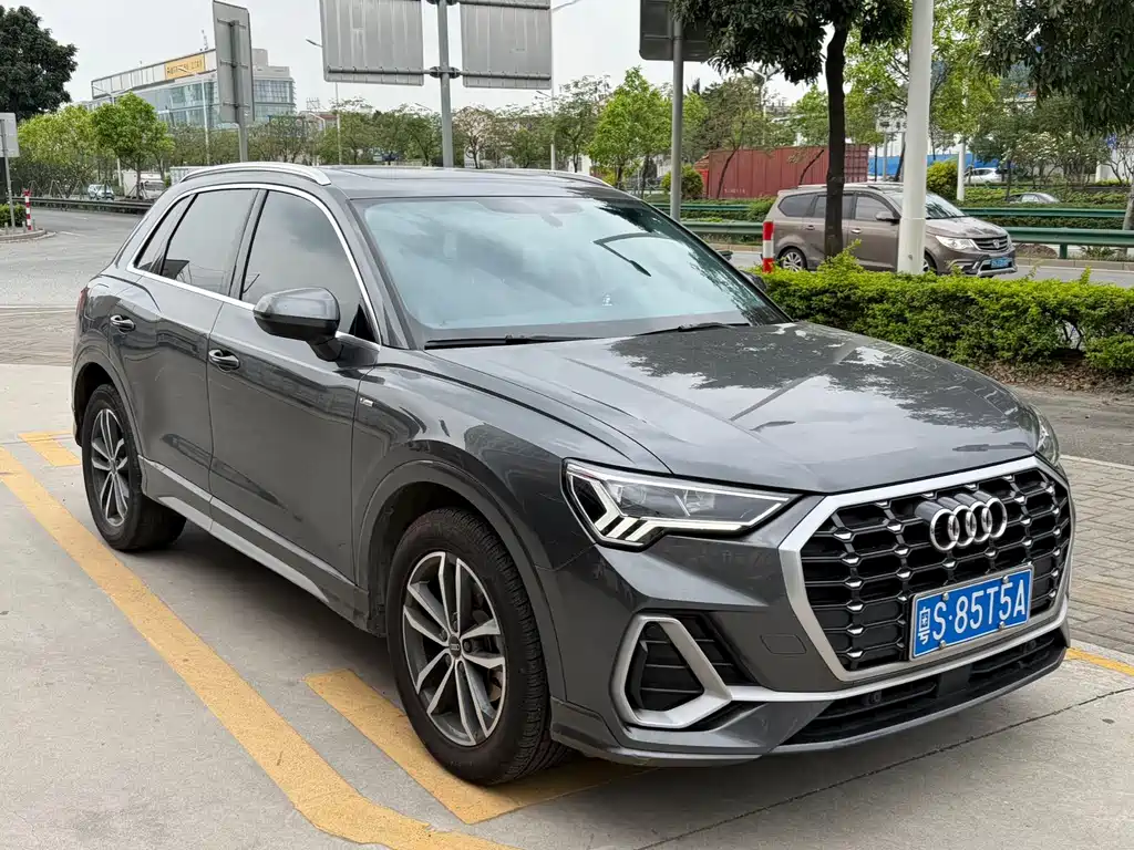 Audi Q3 2023 35 TFSI aggressive and dynamic model (1.4T) купить на сайте DeffCars