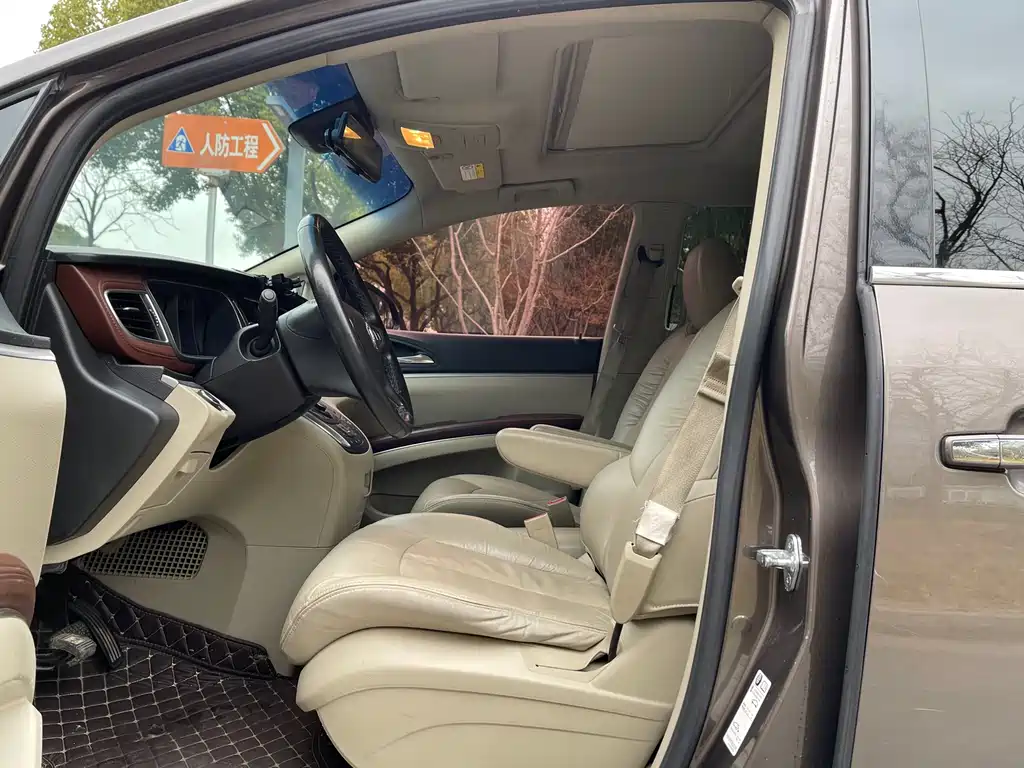 Buick GL8 2017 25S Premium Type National V купить на сайте DeffCars