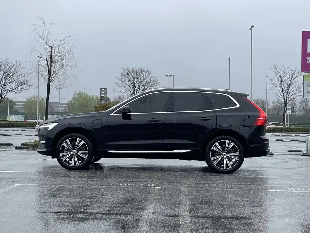 Volvo XC60 plug-in hybrid 2022 T8 plug-in hybrid four-wheel drive Zhiyuan luxury version купить на сайте DeffCars