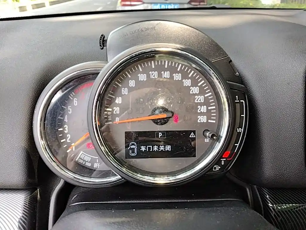 Countryman 2017 1.5T Cooper all4 traveler купить на сайте DeffCars