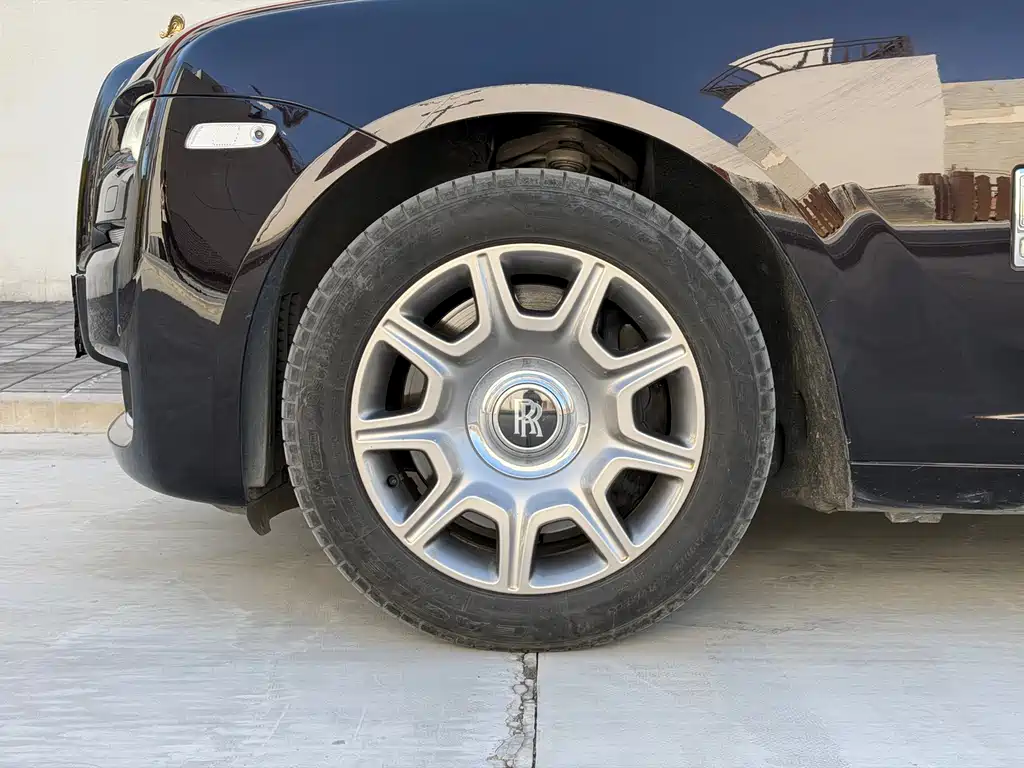 Ghost 2015 Series II Extended Edition купить на сайте DeffCars