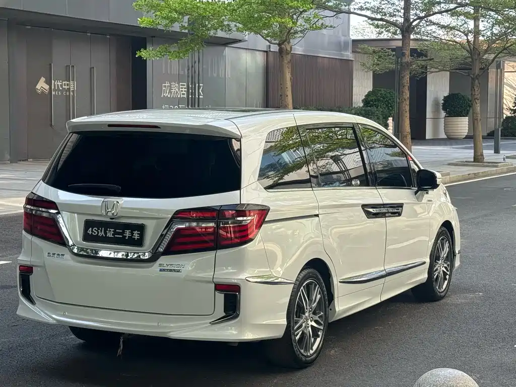 Alison 2019 2.0L Hybrid Deluxe Edition купить на сайте DeffCars