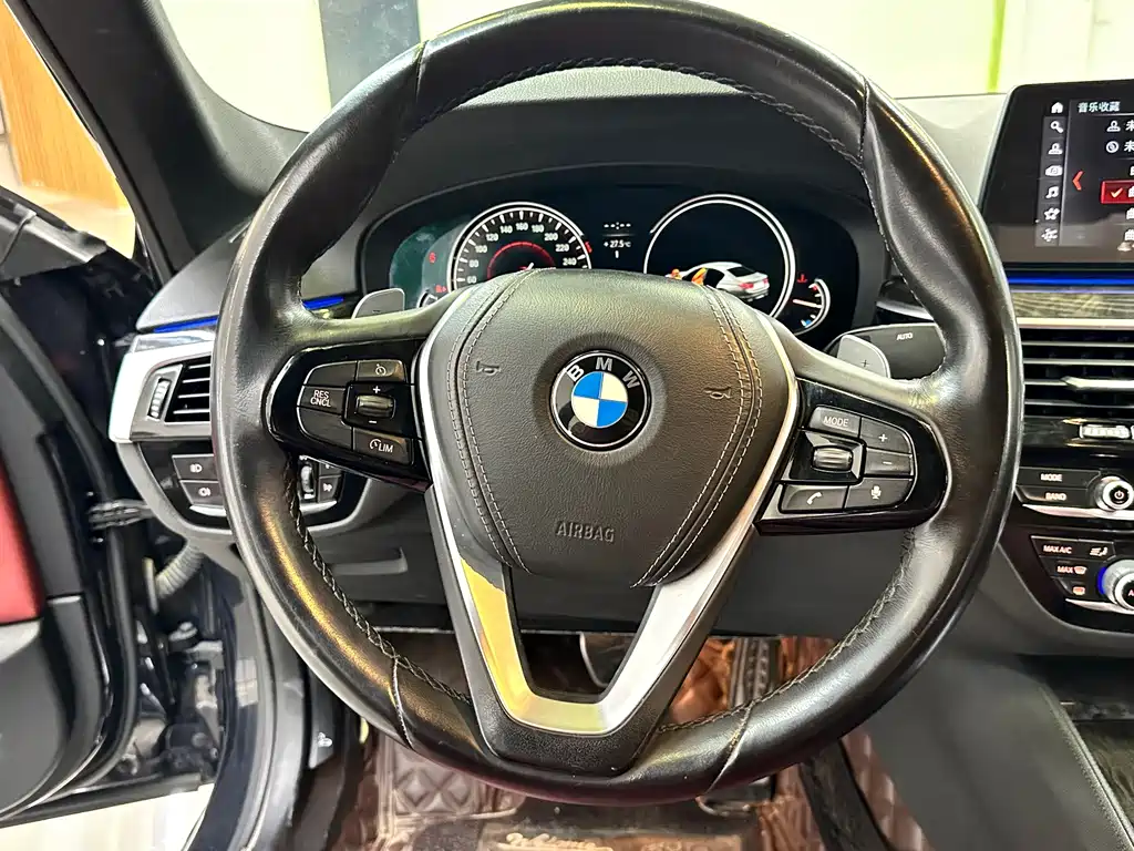 BMW 5 Series 2018 530Li Exclusive Luxury Package купить на сайте DeffCars