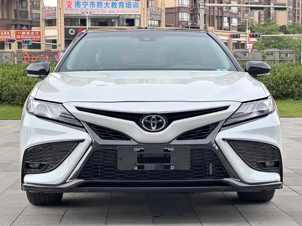 Camry 2023 2.5S Knight Edition купить на сайте DeffCars